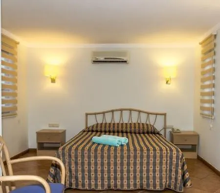 Hotel Perre Art