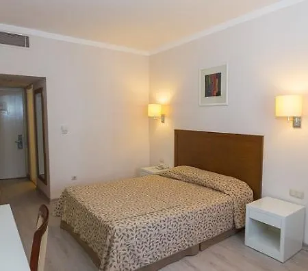 Hotel Perre Art 5*